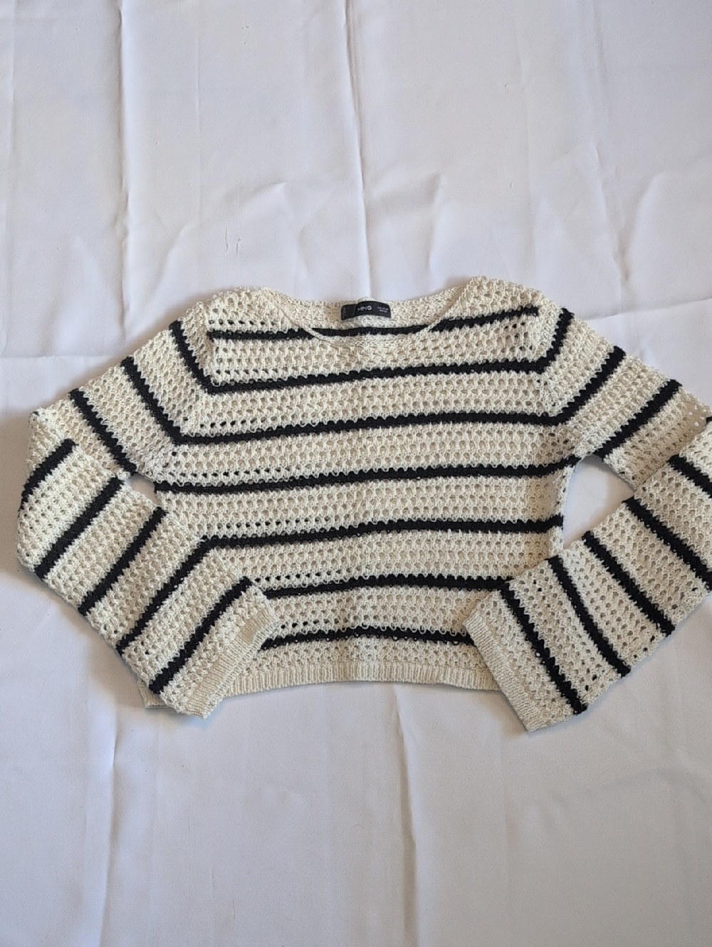 MNG Knit Long Sleeve Crop Top